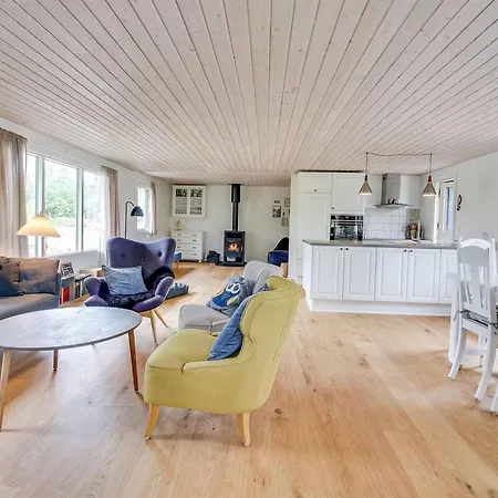 Aleko - 2-5km From The Sea By Interhome Henne Strand