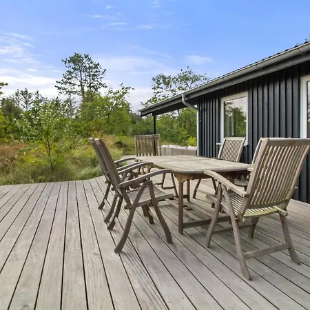 Holiday home Aleko - 2-5km From The Sea By Interhome Henne Strand
