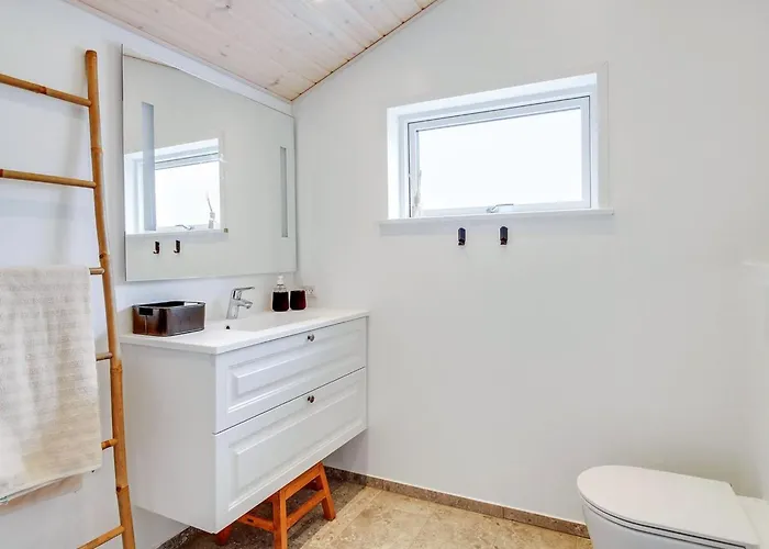 Feriehus Aleko - 2-5km From The Sea By Interhome Henne Strand